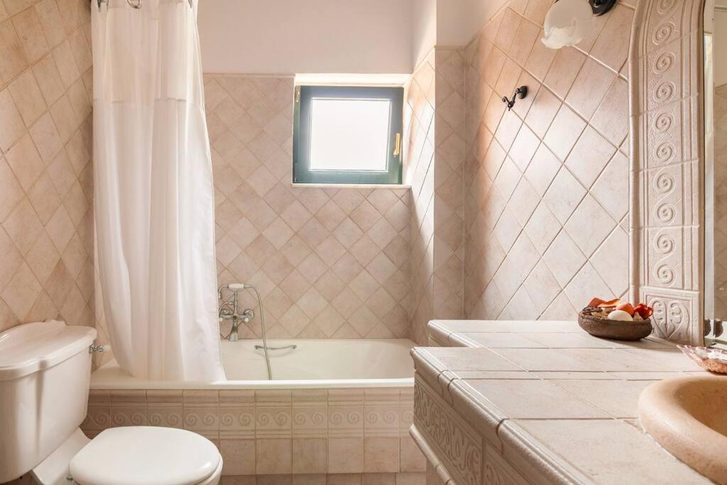 Luxury In With Private Pool *